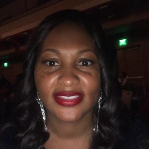 Meet your Posher, Latasha